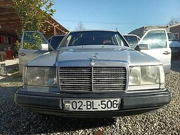 e220 turbo az: Mercedes-Benz W124: 2.5 l | 1992 il Sedan — 8