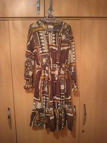 ikinci el geyimlər: 2 defe geyilib baha aıinib 8 azn satiıir L razmer — 1