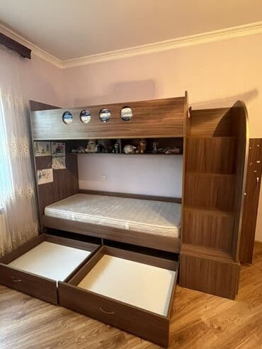 мебель в детскую комнату: Для девочки и мальчика, Б/у, Кровать, С матрасом, С выдвижными ящиками, Ламинат — 7