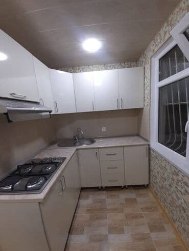 1 ci mikrorayon satilan evler: Bakı, 2 otaqlı, Köhnə tikili, m. Xalqlar Dostluğu, 65 kv. m — 6