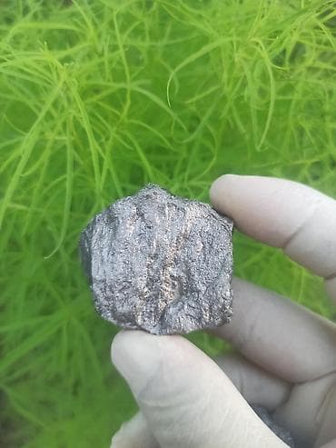 salcano baki: Gümüşü Metalik Natural Daşların Satışı 💎 Məhsul: Metalik parıltılı — 2