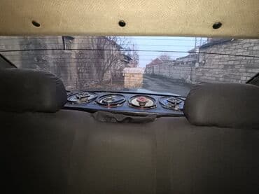 masin rolu: LADA 2110 sedan – yaşıl rəng. Texniki xüsusiyyətlər və təchizat: -il — 4