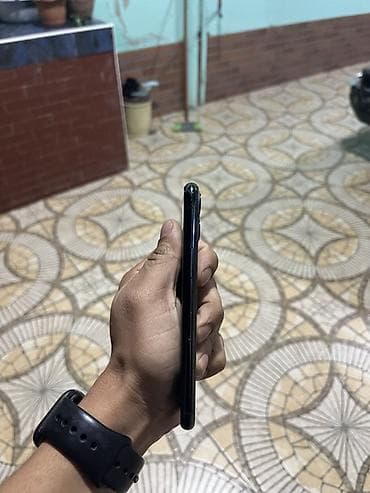 poco x3 yeni: IPhone 11 Pro, Qara, Face ID — 2