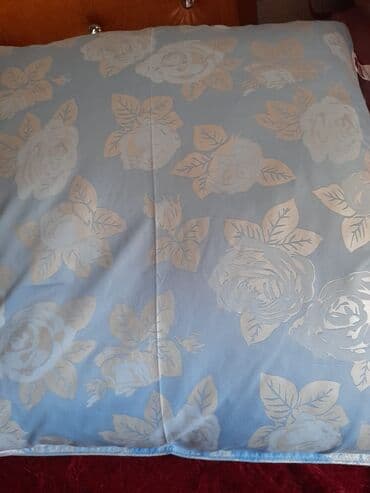 Qaz və toyuq tükü qarışıq yastıqlar 4-ü 40 AZN lalafo.az -da Qaz və toyuq tükü qarışıq yastıqlar 4-ü 40 AZN