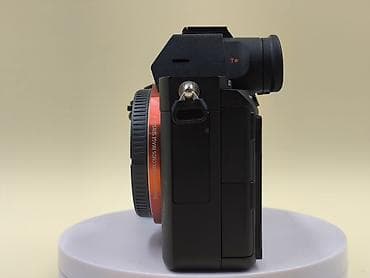 Videokameralar: Sony Alpha a7 III (ILCE-7M3) tam kadr güzgüsüz fotoaparat + SmallRig — 10