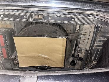 prius diskler: Mercedes-Benz C 180: 1.8 l | 1995 il Sedan — 3