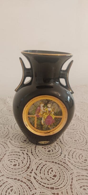 Bir vaza, Farfor lalafo.az -da Bir vaza, Farfor