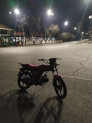 Yağlar və avtokimyəvi maddələr: Satılır: şəhər içi sürüşlər üçün yığılmış yüngül motosiklet — 2