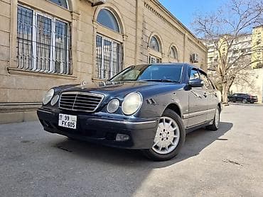 Avtomobil ideal vəziyyətdədir. Orijinal yürüşü 200 873 km-dir