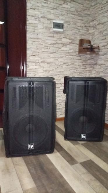 səs: Səhnə və tədbirlər üçün tam səs sistemi paketi Tərkib: - Mixer pultu — 3