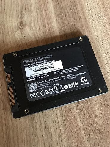 samsung s8 plus ekran: SSD Gigabyte 480GB sərt disk
Əla vəziyyətdə
Hard disk — 1