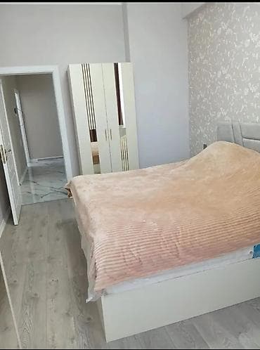 Daşınmaz əmlak: Qara Qarayevde metroya 1 deyqrlik mesafede 16/6 ci mertebesinde 2 — 5