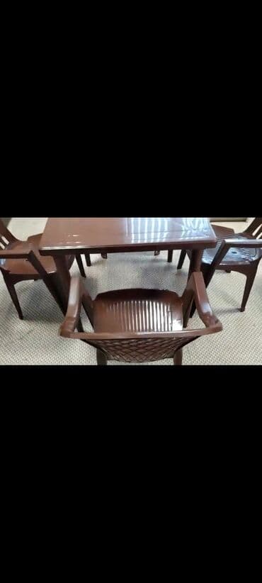 Plastik Yeni Stollar komplekt satılır 4 stul 1 stol cəmi 8 ədəd lalafo.az -da Plastik Yeni Stollar komplekt satılır 4 stul 1 stol cəmi 8 ədəd