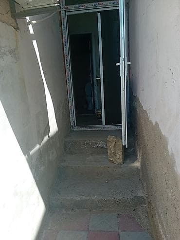Həyət evləri və villaların satışı: 2 otaqlı, 43 kv. m, Orta təmir — 4