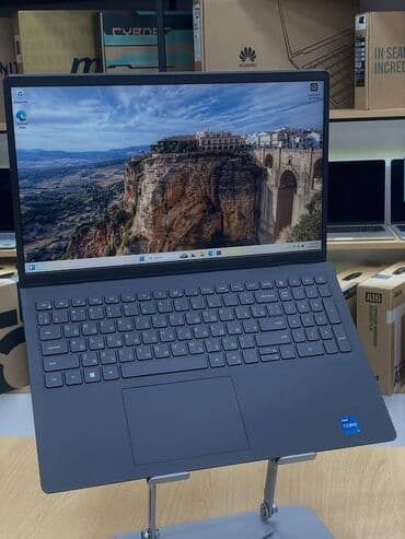 Dell noutbuk – Intel Core ilə gündəlik iş və təhsil üçün - Ekran