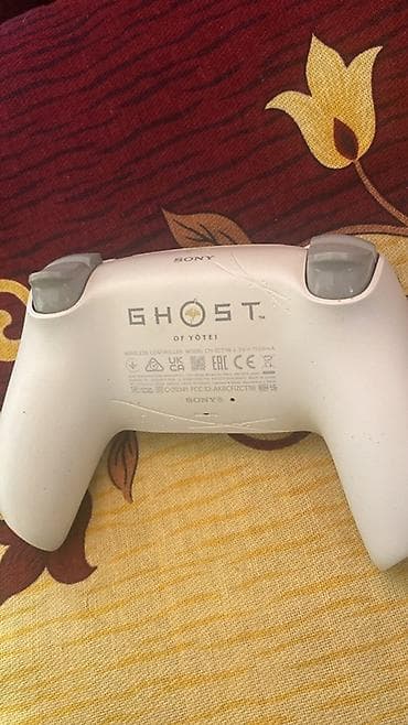 usb hub: PlayStation 5 DualSense idarəetmə pultu – Ghost of Yōtei xüsusi dizayn — 2