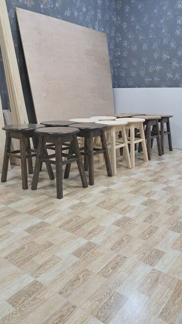 taxta yonan aparat: Taxta taburetlər. Xüsusi zövq və keyfiyyətdə yıgılır. Əl işidir. Yük — 5