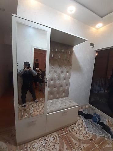 Dehliz mebeli sifarisle yigilir. Reng secimleri var Olculeri