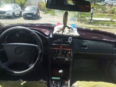 запчасти на фольксваген гольф 2: Mercedes-Benz C 200: 2 l | 1994 il Sedan — 7