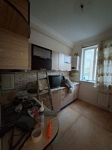ikinci el metbex mebel: Metbex mebeli 150 ₼ qiymet sondur üzerinde hecne verilmir uzunu 3 — 3