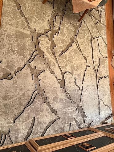 oyun xalca: Məhsul: İki ədəd dekorativ xalça 1 eded 30 azn 1) Qara-krem rəngli — 2