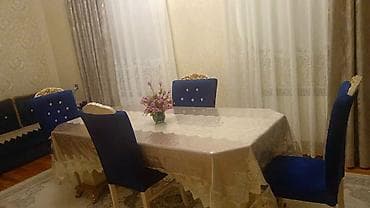 stol 2ci əl: Qonaq otağı üçün, İşlənmiş, Açılmayan, Dördbucaq masa, 4 stul — 4