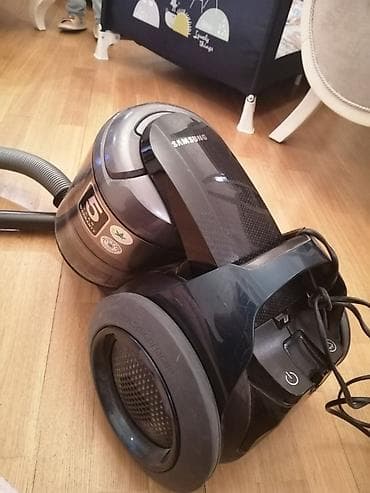 pilitə: Samsung firmasinin tozsorani. Ishlek veziyetdedir. Tozsoranin — 1