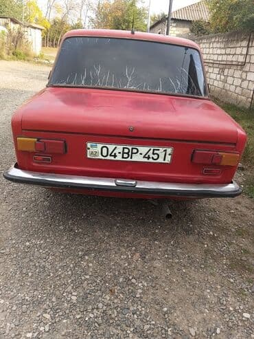 xezer lada priora lizinq: VAZ 2101, qırmızı sedan korpus. Klassik “Jiquli” dizaynı, xrom — 3