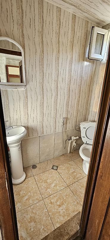 ev axtaranlar: Komunal qiymete daxildir. Elmler metrosu Baki dovlet univer yani 53 — 5