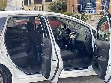 avto satis: Nissan Note (E12) – ağ rəngli, 5 qapılı şəhər hetçbeki Mühərrik və — 7