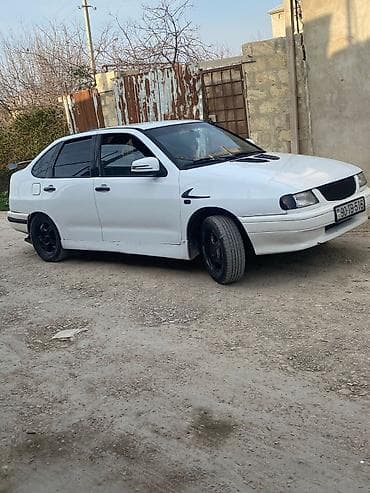 volkswagen polo v: Normal vezyetdedir satilir barterde var liboy masinla basim cixmir — 7