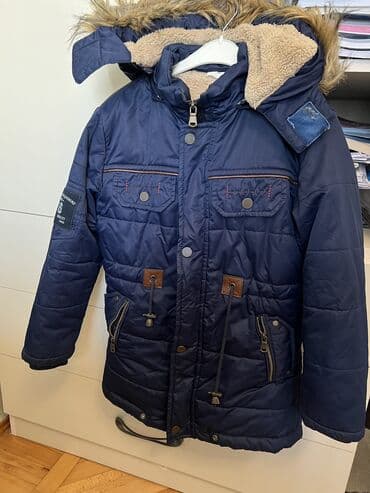 8-10 yaşa uyğundu, az geyilib, deffekti yoxdu. Türkiyə istehsalı