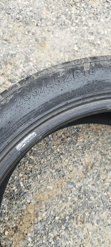 teker corabı: Şin 235 / 45 / R 18 — 2