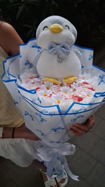 qaşqaldağ quşu: Uşaqçün sevgiliçün bele gözel hediyyelik gül buketlermizden sfariş ede — 3