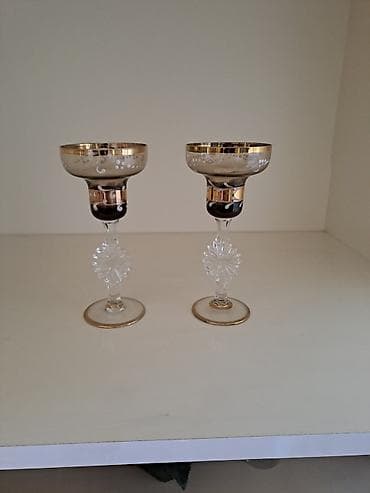 çaynı serviz: Məhsul: Dekorativ qab-qacaq dəsti (4 cüt) Tərkibi və təsviri: - 2 — 4