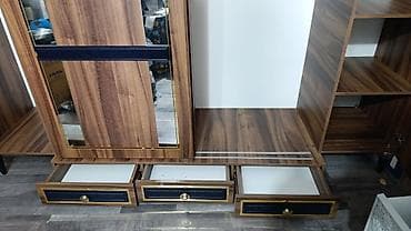 metbex şkaf: 3 qapılı, Güzgülü, Qəhvəyi, Digər material, Açılan, Düz dolab — 2