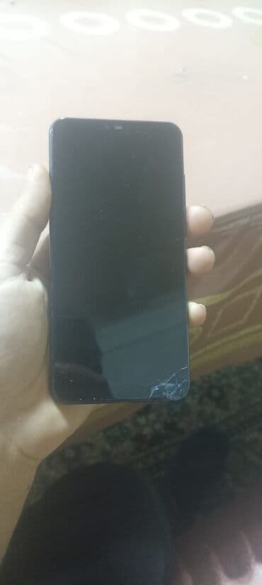 azerbaycan iphone 13 pro max fiyat: Xiaomi Mi 8 Lite, rəng - Qara, 
 Qırıq — 2