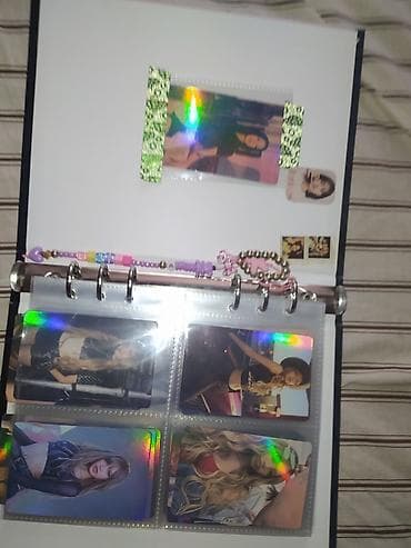 qlobus şəkilləri: Məhsul: Blackpink temalı kolleksiya albomu və fotokart saxlama qovluğu — 1