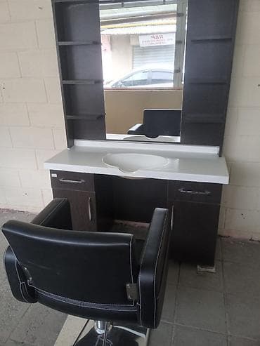 Salon, tibbi mebel dəsti: Bərbər mebeli dəsti – güzgülü stol və hidravlik kreslo - Komplekt — 1