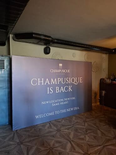 şuşə kəsimi: Mağaza qapıları Şüşə — 7