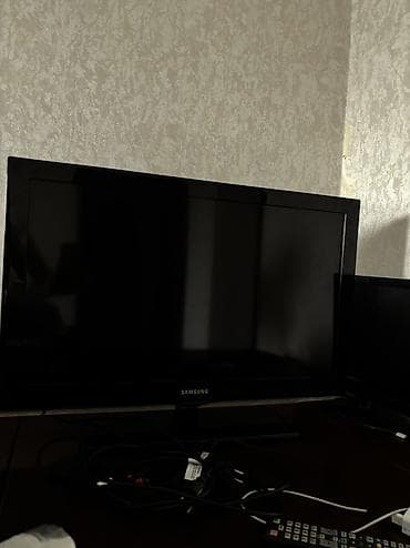 Телевизор Samsung LCD 32" — 3