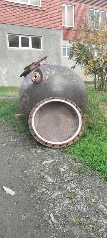 Boçkalar və çəlləklər: Bak, Metal, 1500 l l, İşlənmiş, Ünvandan götürmə — 11