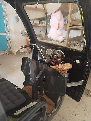 prius qapi: Elektrik üçtəkərli mini pikap/taksi tipli nəqliyyat vasitəsi — 2