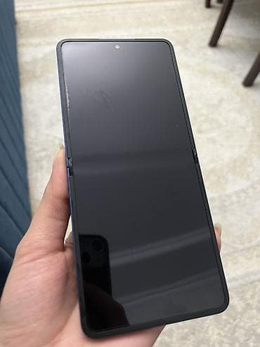 iphona 5: Samsung Galaxy Z Flip 5, 256 GB, rəng - Mavi, Barmaq izi, Düyməli, Face ID — 2