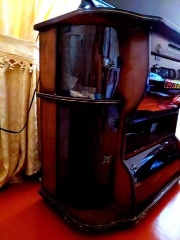 kohnə taxta: Düz TV altlığı, Polkalı, Taxtalı, Türkiyə — 5