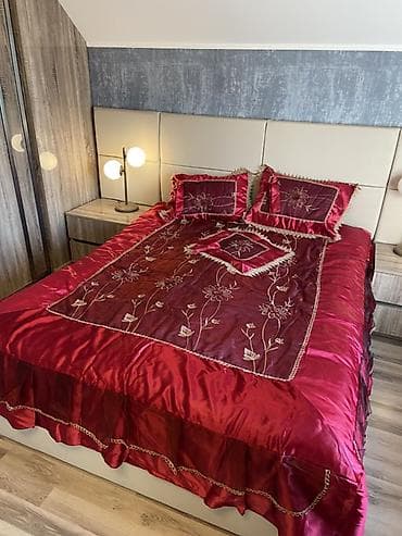 Yataq örtüyü dəsti – atlas və tül kombinasiyası - Rəng: dərin