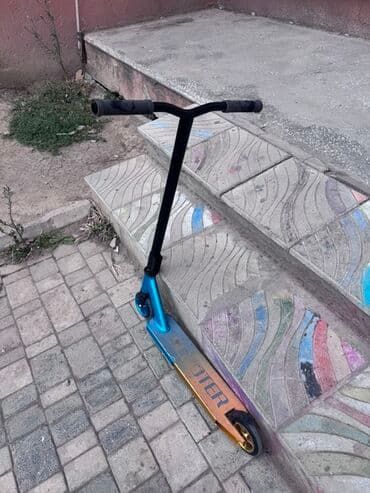 Freestyle skuter - Rəng və dizayn: Mavi-alüminium gövdə, göy qurşağı lalafo.az -da Freestyle skuter - Rəng və dizayn: Mavi-alüminium gövdə, göy qurşağı