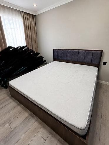Taxt matrasla birlikdə satılır 165 azn.Yaxşı vəziyyətdə.Çatdırılma