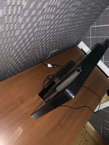 Masaüstü kompüterlər və iş stansiyaları: Salm İdeal vəzyətdədir windows 7dir dəişib 10 etmək lazımdır. Yaddaş — 3