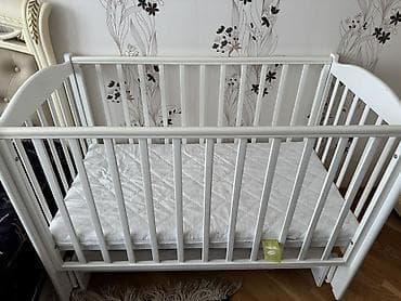 uşaq beşikler: Uşaq beşiyi + döşək və Safety 1st avtomobil oturacağı dəsti Beşik: - — 2